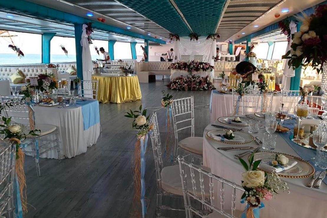 Antalya Yat Kiralama 50m Mega Yat
